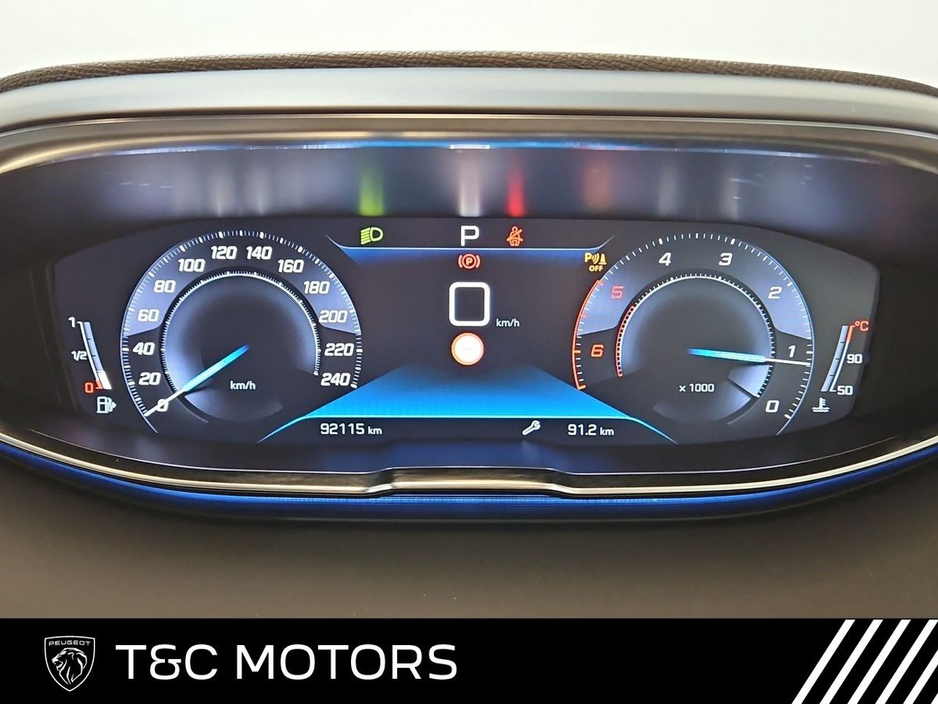 2020 Peugeot 3008 - image 10