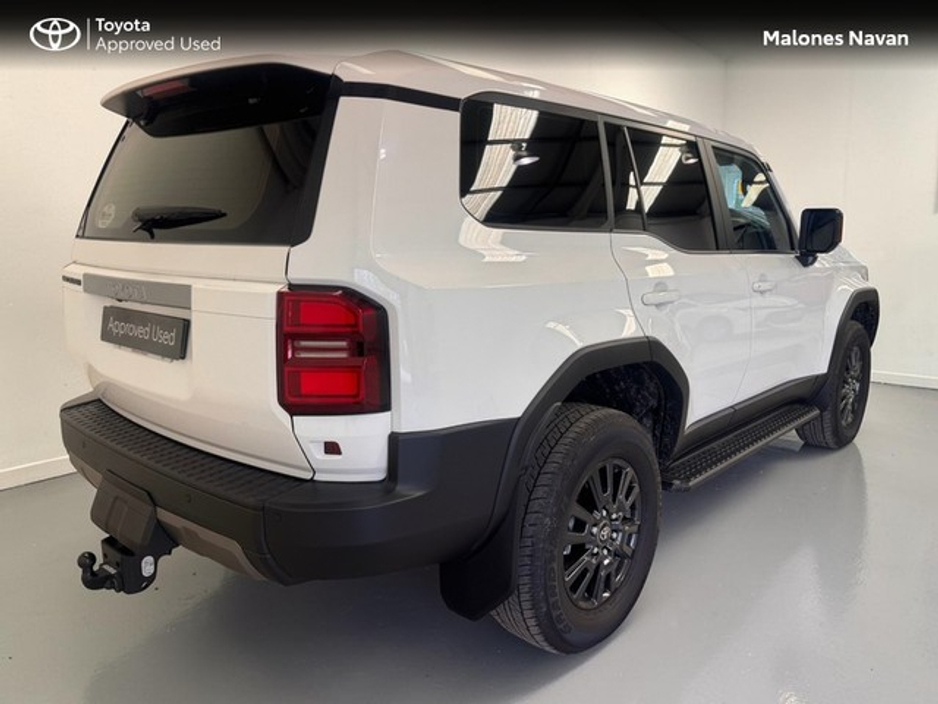 2026 Toyota Landcruiser - image 2