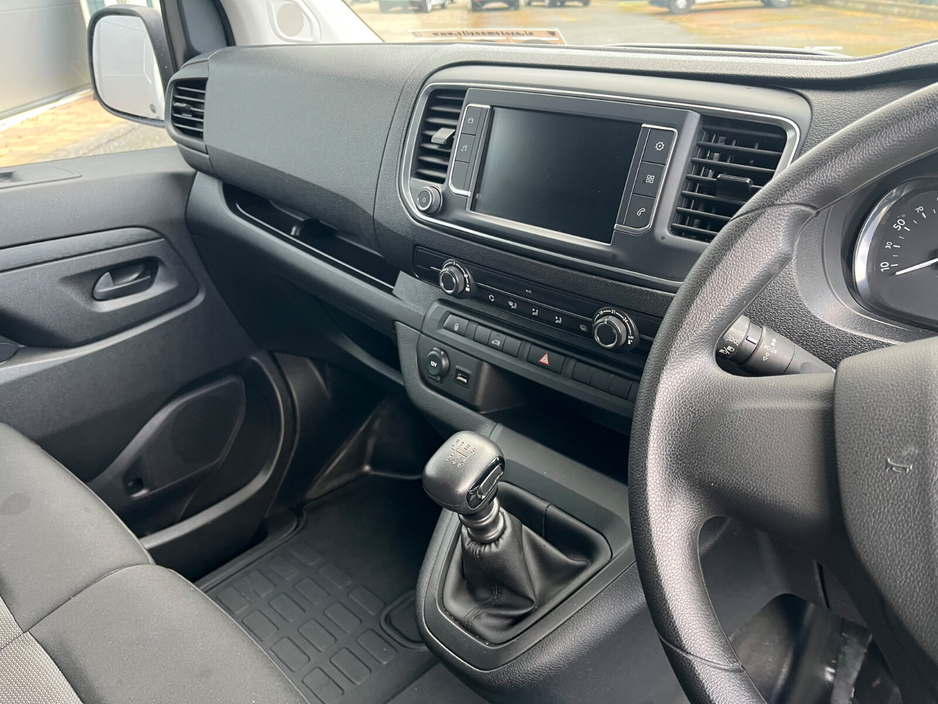 2024 Peugeot Expert - image 7