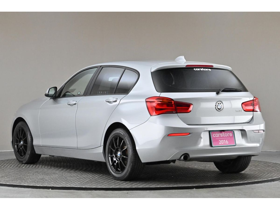 2016 BMW 1 Series - image 7