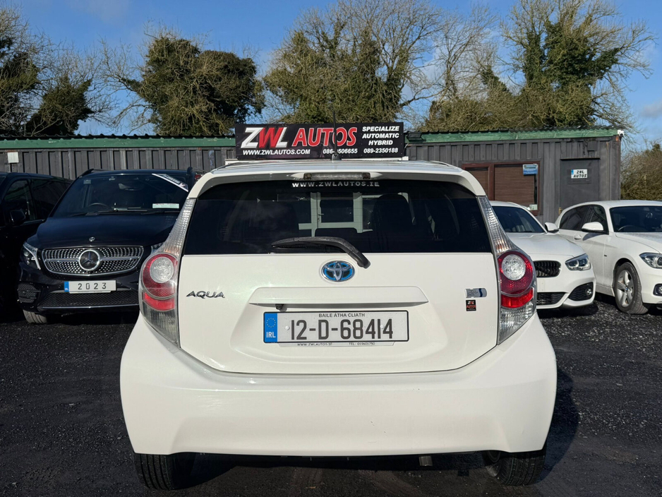 2012 Toyota Aqua  €7,950