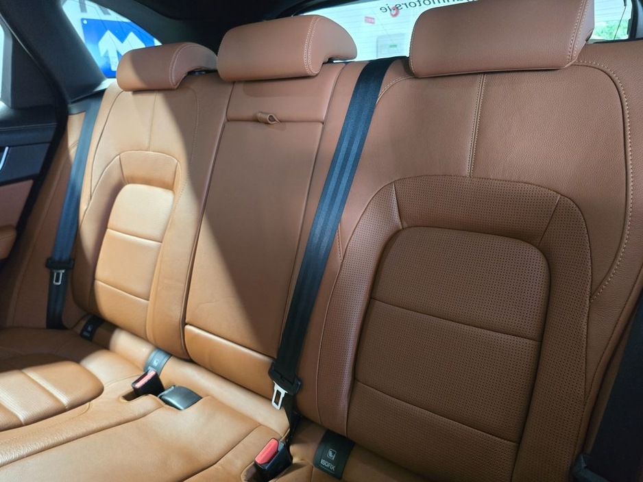 2021 Jaguar F-Pace P400e AWD R DYNAMIC PHEV HYBRID BLACK PACK €42,500