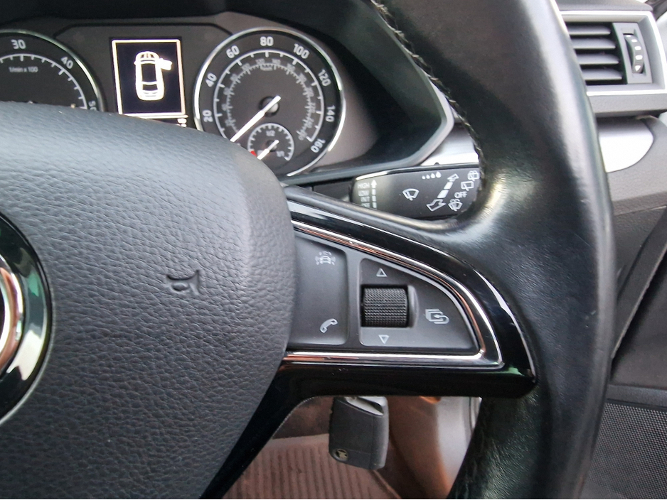 2017 Skoda Superb EXECUTIVE 2.0 TDI DSG-LOW MILEAGE €18,350