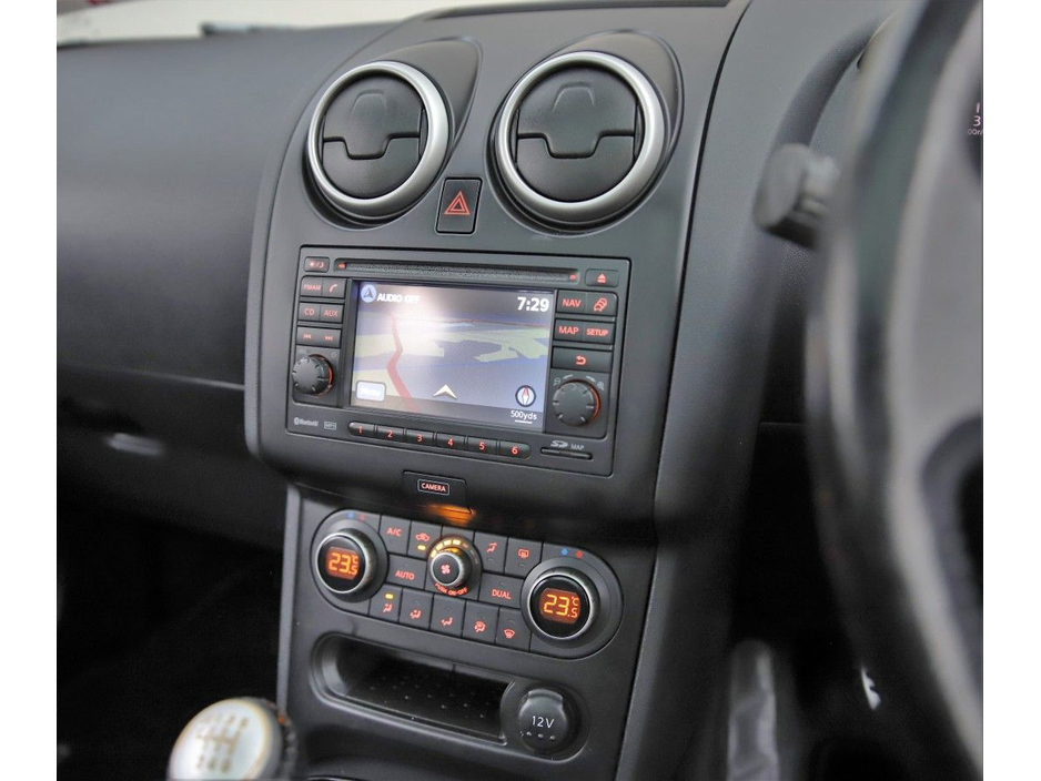 2014 Nissan Qashqai +2 - image 22