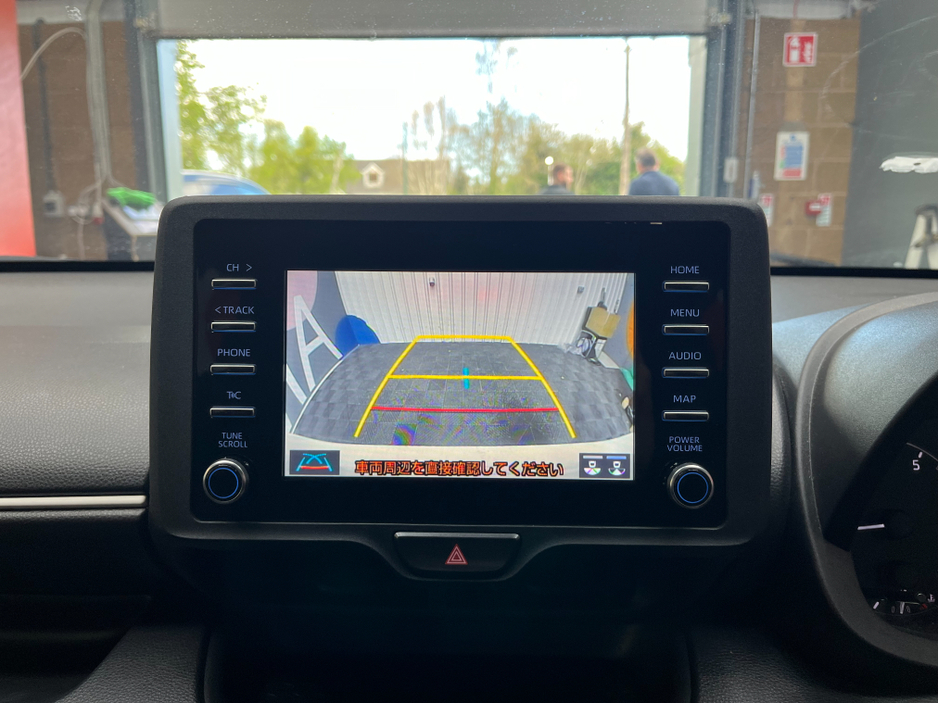 2021 Toyota Yaris - image 16