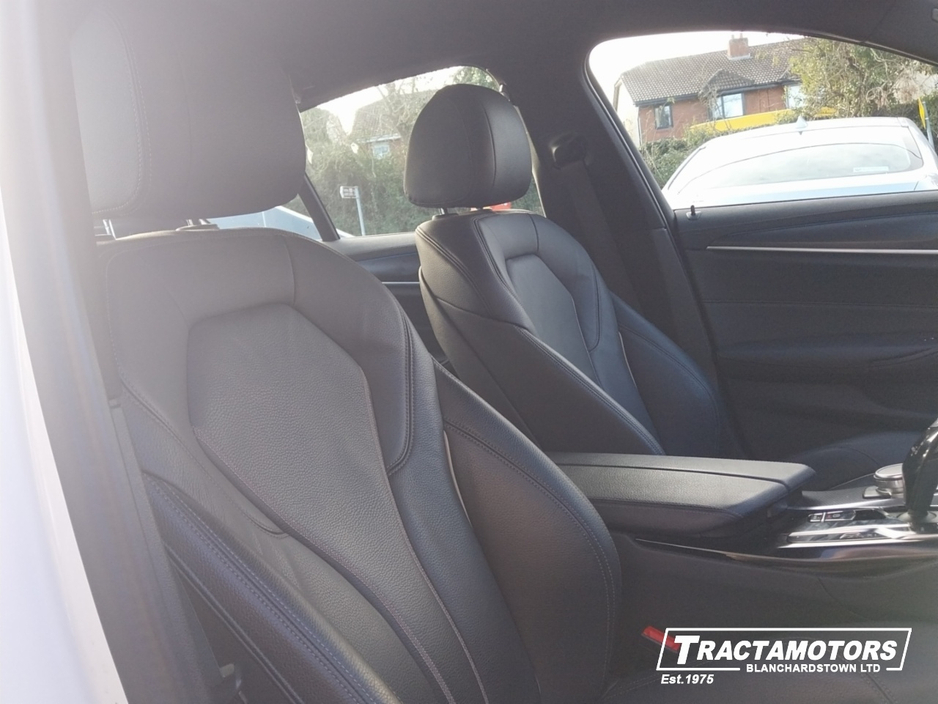 2023 BMW 5 Series - image 22