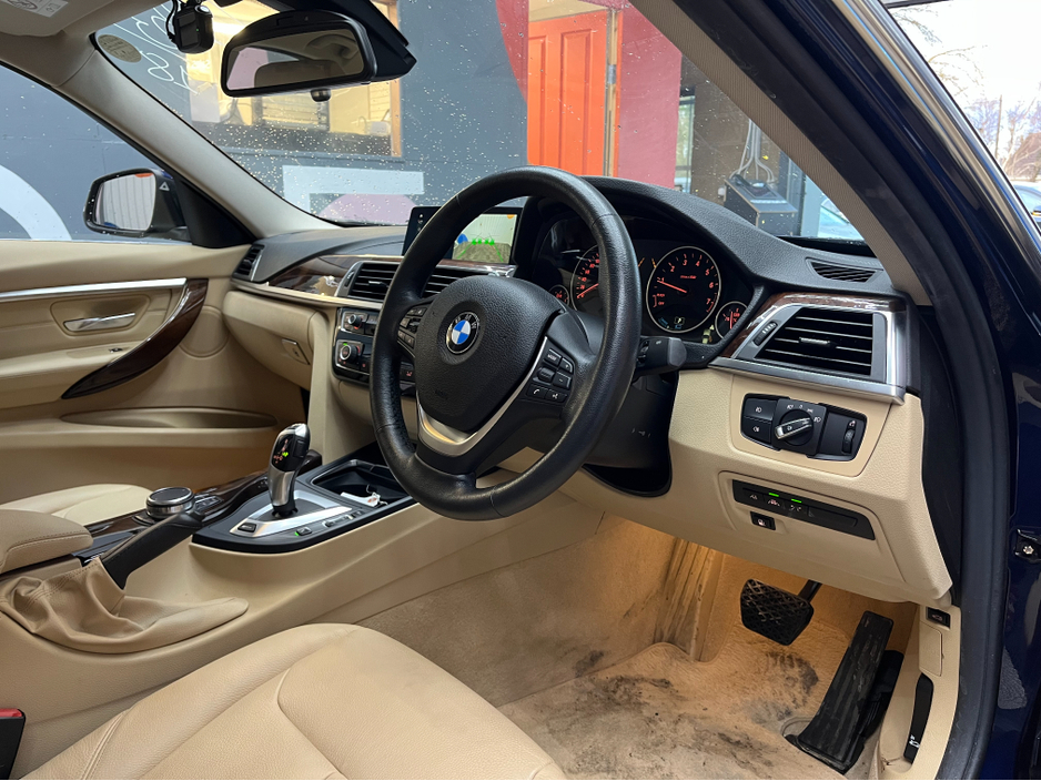 2018 BMW 3 Series €19950! 2018 BMW 330E iPERFORMANCE LUXURY 2.0 AUTOMATIC / ELECTRIC MEMORY & HEATED SEATS / CRUISE CONTROL / REVERSE CAMERA / €19,950