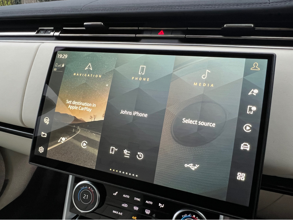 2023 Land Rover Range Rover - image 22