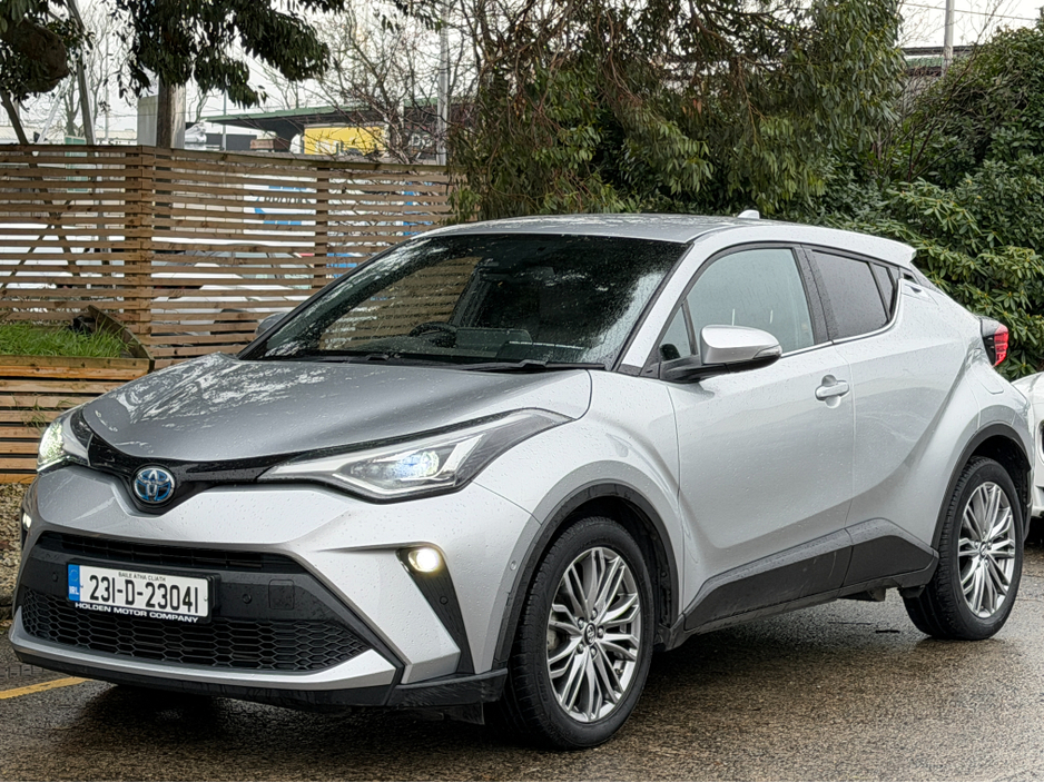 2023 Toyota C-HR HYBRID..Keyless Entry..Apple CarPlay €22,750