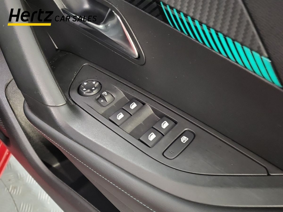 2023 Peugeot 2008 - image 19