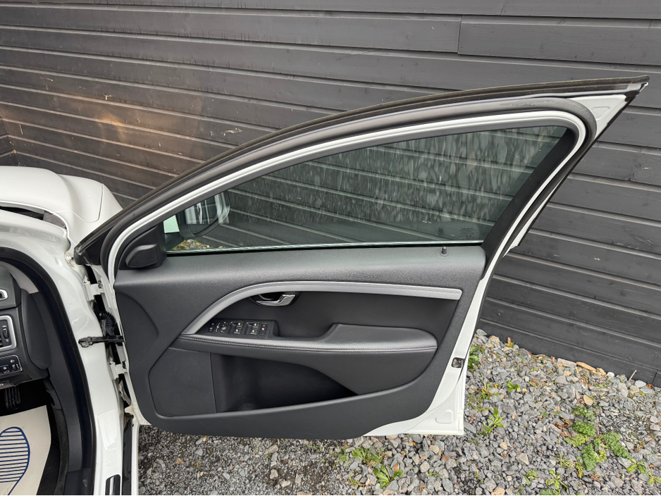 2015 Volvo V70 2.0 D D4 SE NAV 181BHP 5DR €7,995