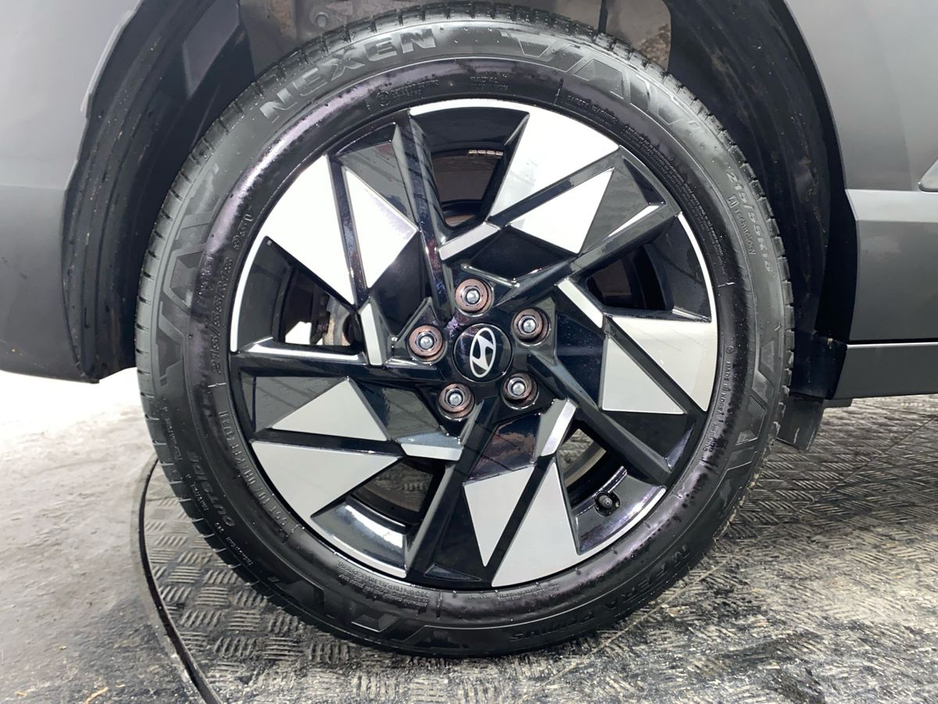 2024 Hyundai Kona - image 5