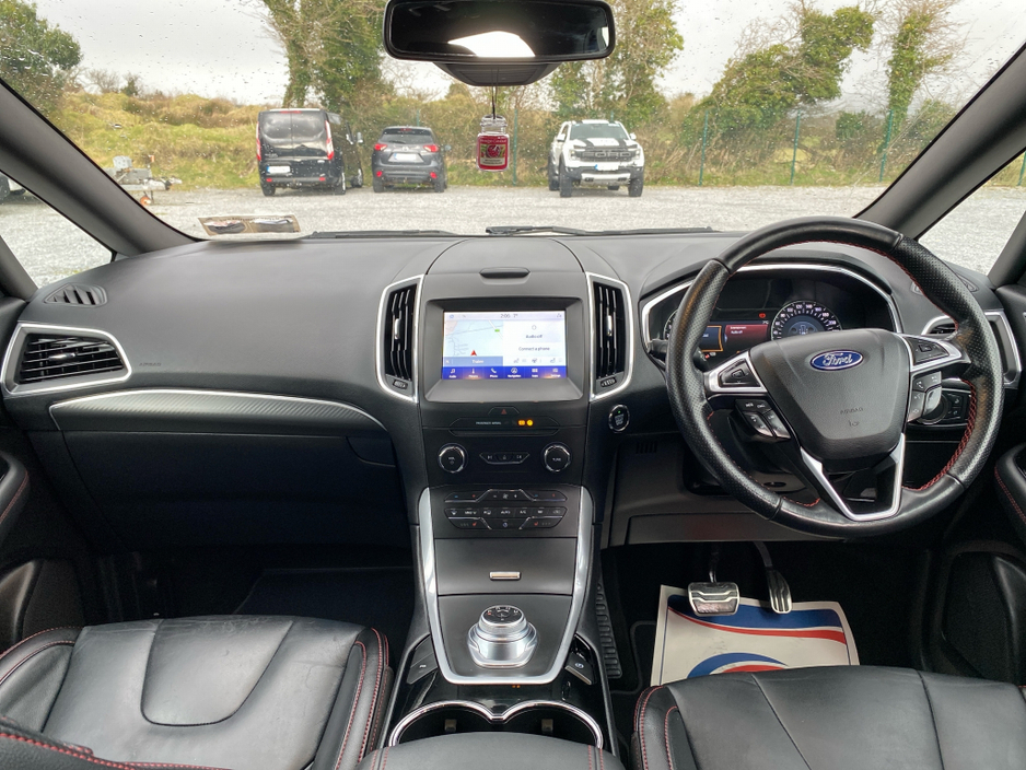 2023 Ford S-Max - image 8