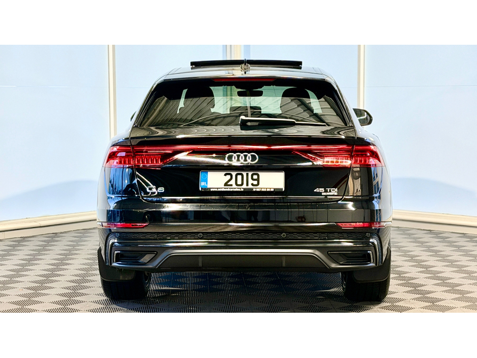 2019 Audi Q8 45 TDI 231HP Q TIP S LINE