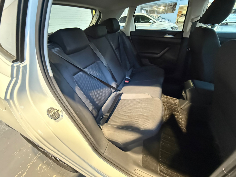 2019 Volkswagen Polo - image 23