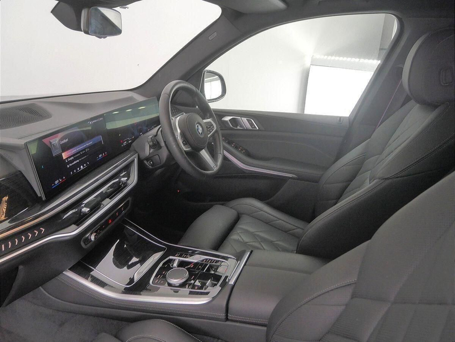 2023 BMW X5 xDrive50e M Sport €84,400