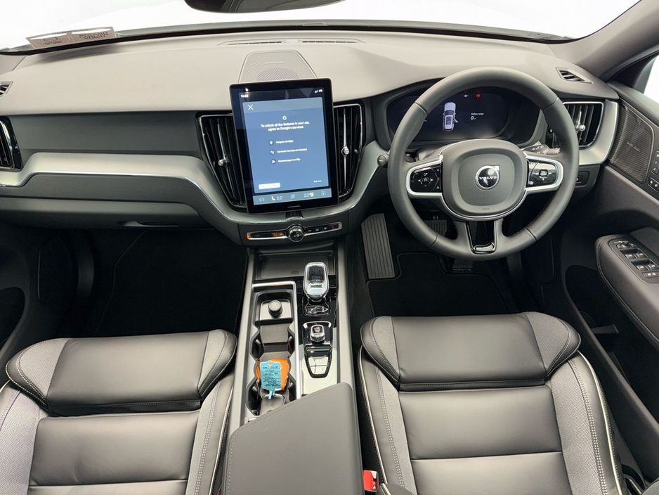 2026 Volvo XC60 - image 8