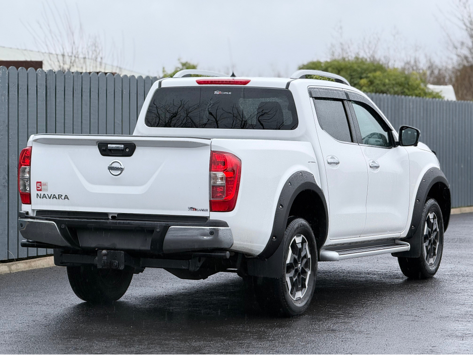 2021 Nissan Navara EXTREMELY LOW MILES - BODYKIT JUST FITTED! €25,500