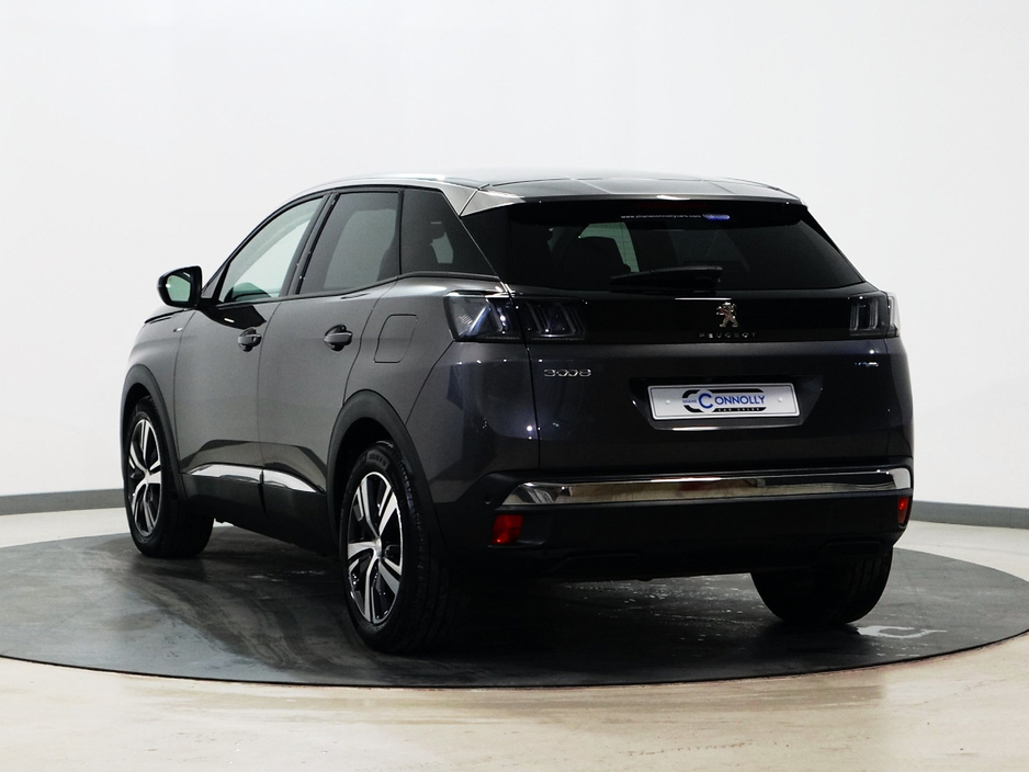2022 Peugeot 3008 - image 4