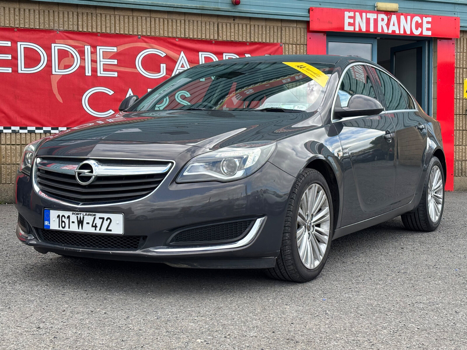 2016 Opel Insignia - image 2