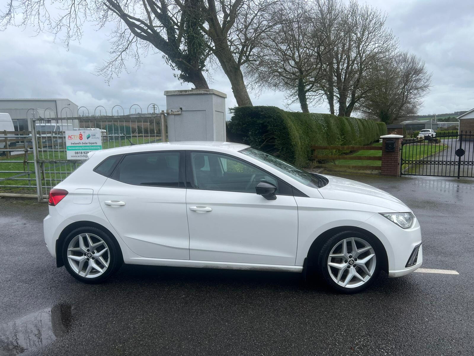 2019 SEAT Ibiza - image 3