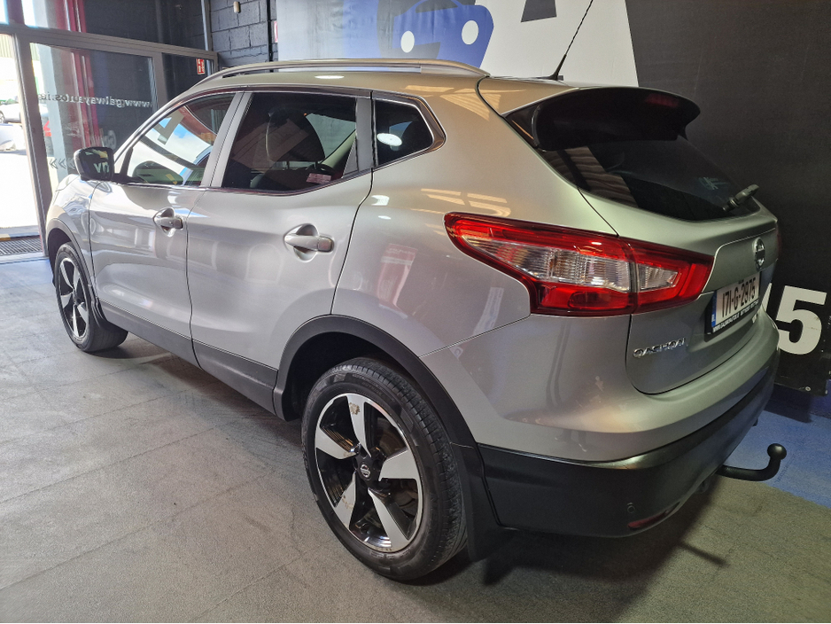 2017 Nissan Qashqai - image 6