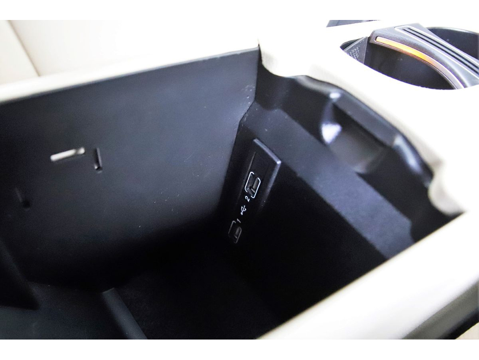 2015 Mercedes-Benz CLA Class - image 24