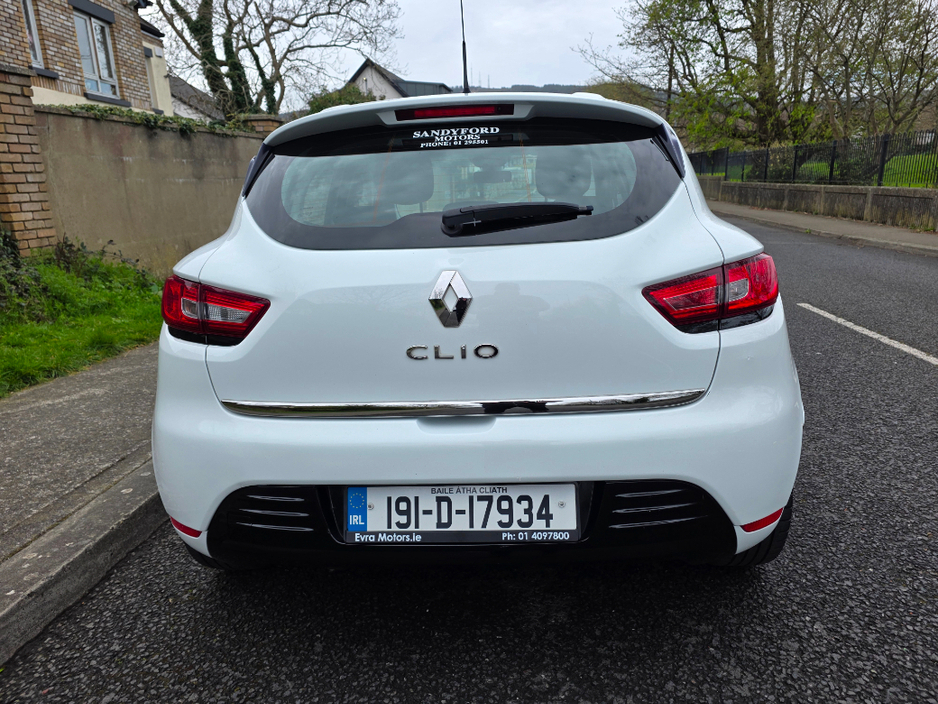2019 Renault Clio - image 4