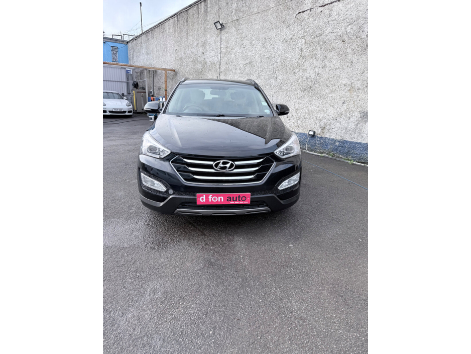 2015 Hyundai Santa Fe - image 3