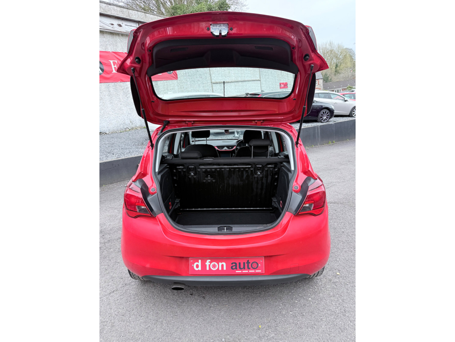 2017 Vauxhall Corsa - image 10