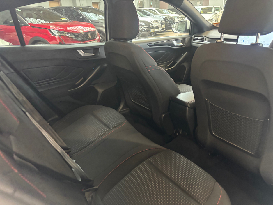 2023 Ford Focus - image 16