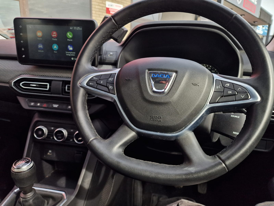 2023 Dacia Jogger - image 12