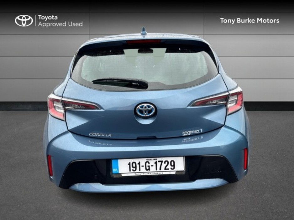 2019 Toyota Corolla - image 6