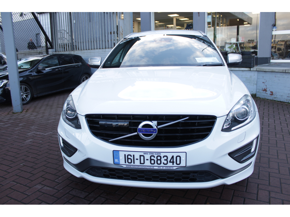 2016 Volvo XC60 - image 9
