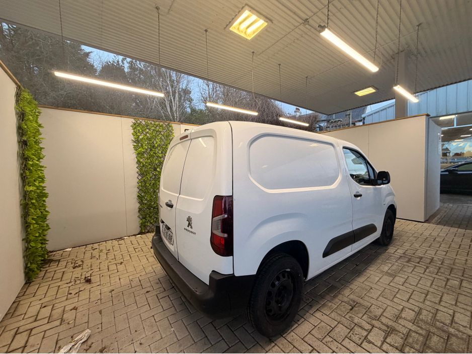 2020 Peugeot Partner PROFESSIONAL L1 BHDI