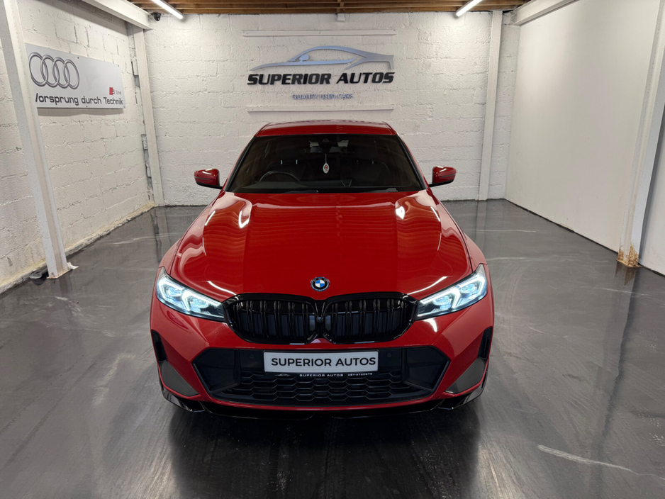 2023 BMW 3 Series - image 16