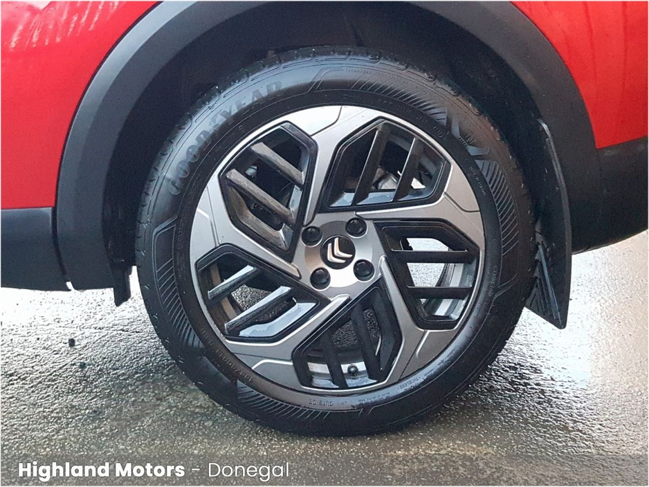 2025 Citroen C4 PureTech 100 S&S BVM6 €6.4 YOU! €25,900