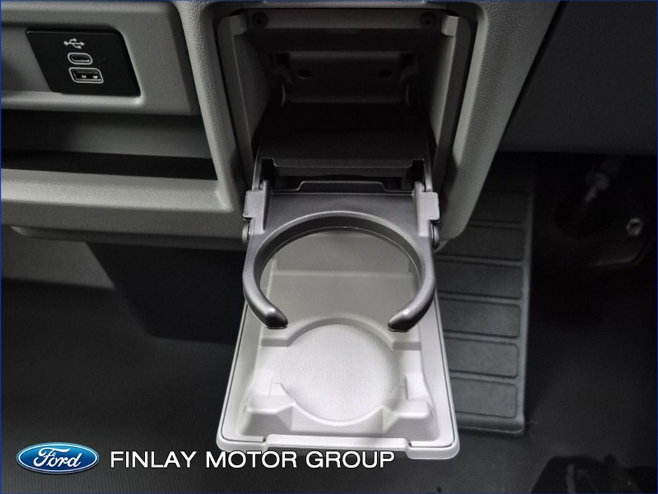 2026 Ford Transit Custom - image 17