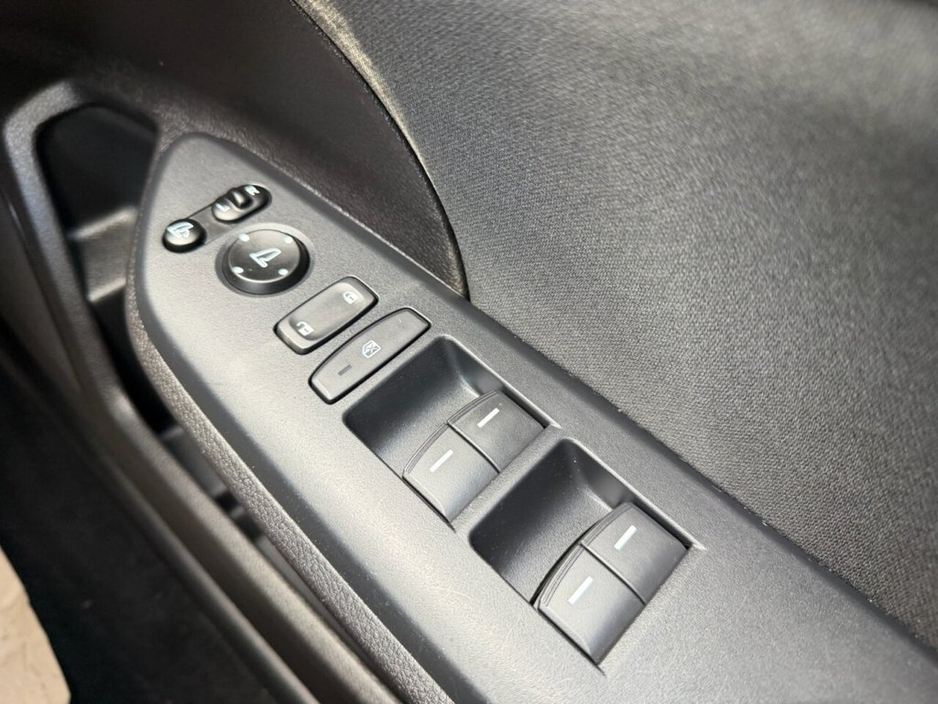 2019 Honda Civic - image 28