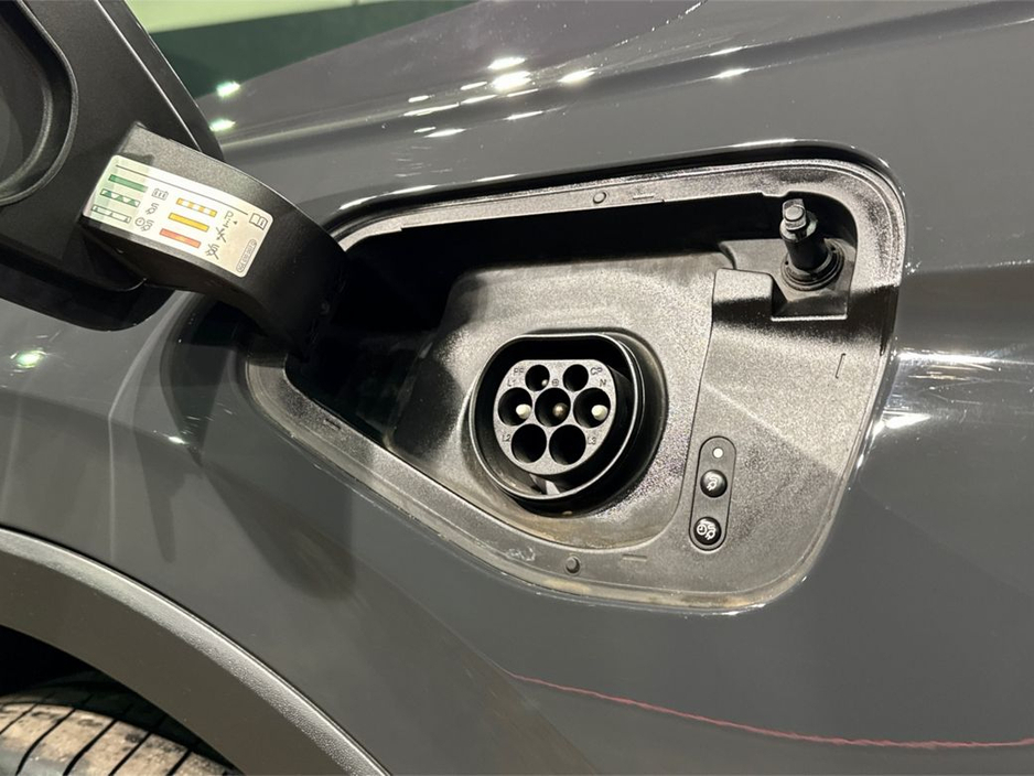 2022 Volkswagen Tiguan HYBRID AUTOMATIC 1.4L TSI PHEV - PARKING SENSORS - CRUISE CONTROL - A/C HEATING CONTROLS €29,950