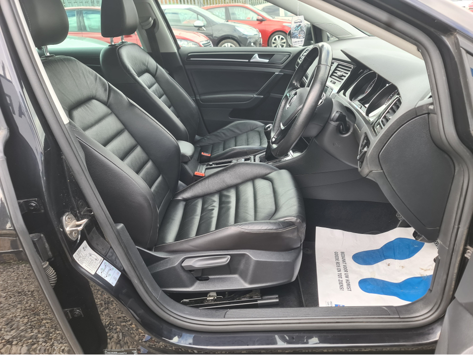 2017 Volkswagen Golf - image 7