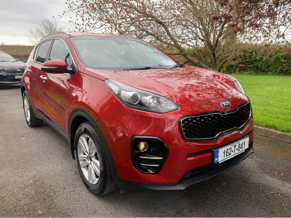 2016 Kia Sportage - image 2