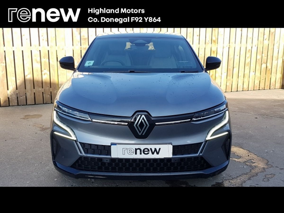 2026 Renault Megane - image 8