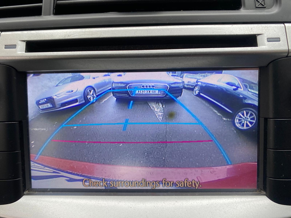 2014 Toyota Verso - image 3