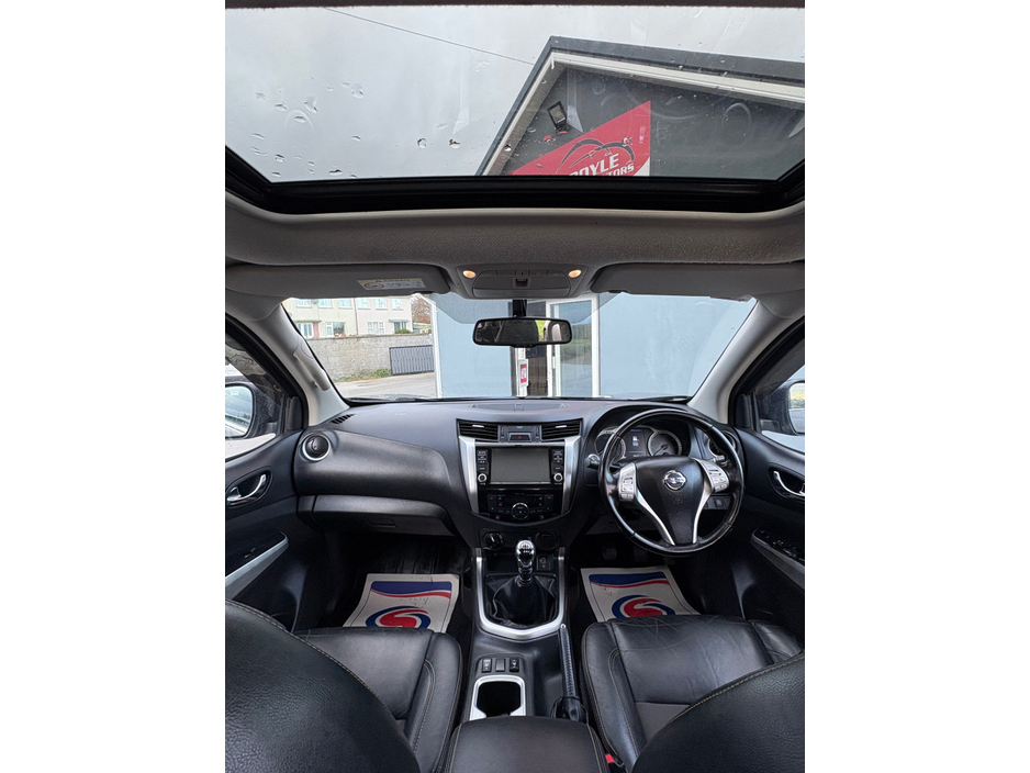2019 Nissan Navara 2019 Nissan Navara N-Guard €27,950