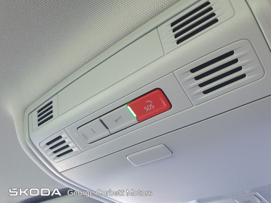 2020 Skoda Superb - image 19