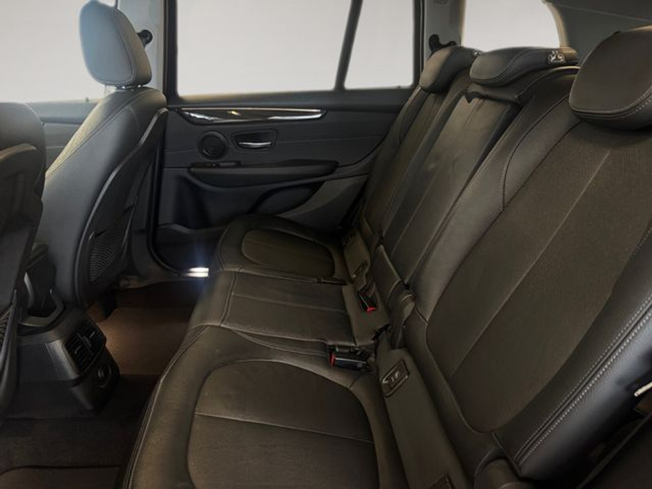 2016 BMW 2 Series Gran Tourer - image 15