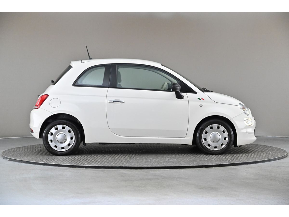 2016 Fiat 500 - image 11