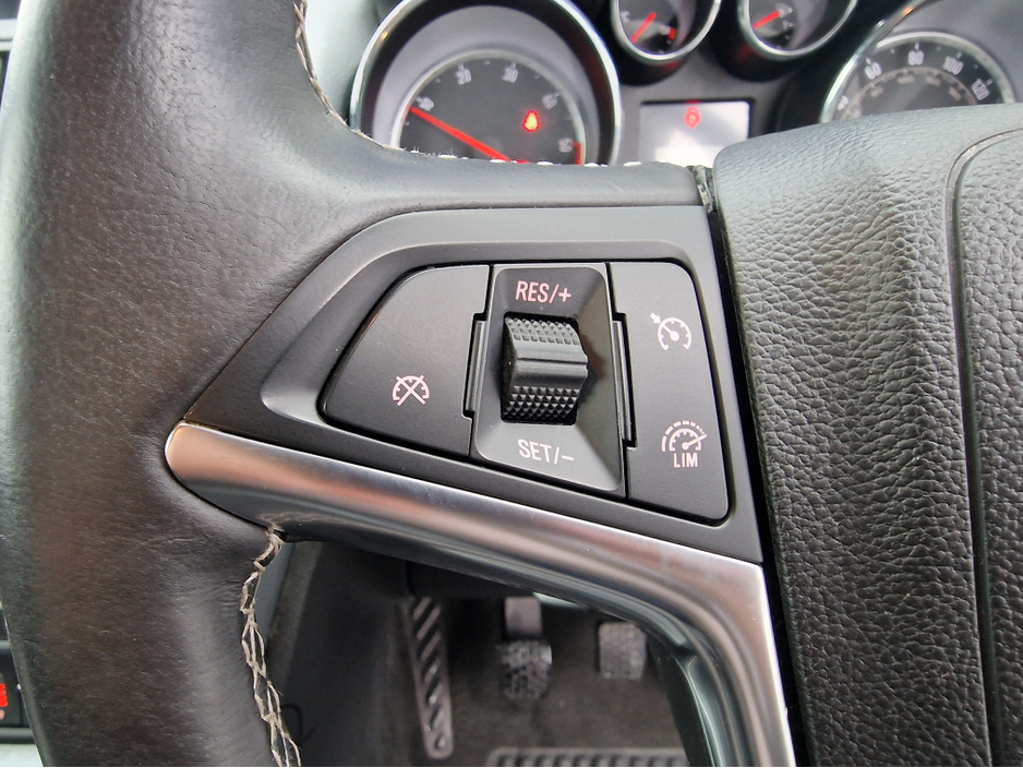 2016 Vauxhall Mokka - image 17