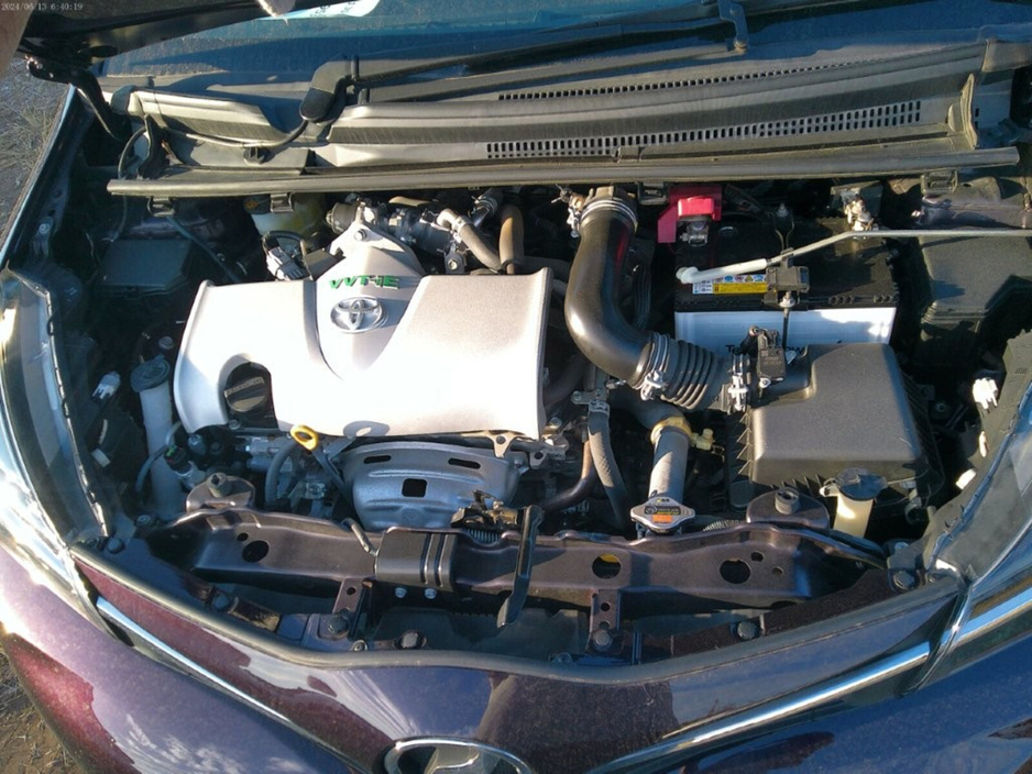 2016 Toyota Yaris - image 11